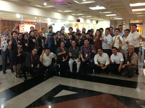 Excellent Customer Service di Front Line